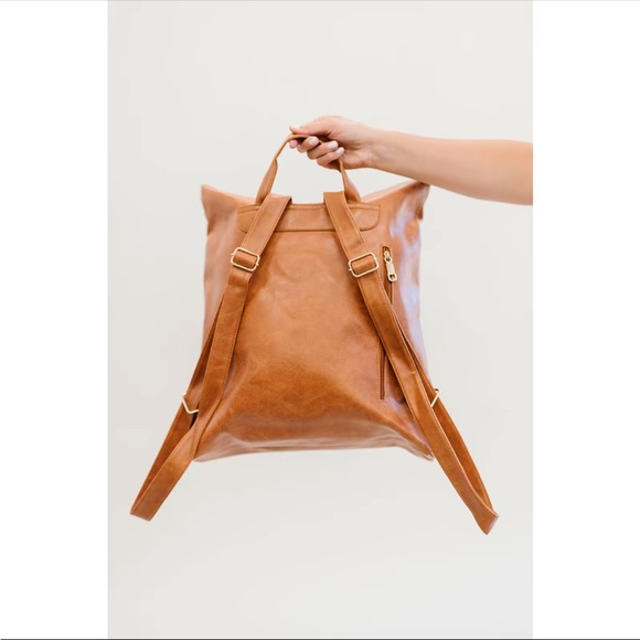 Modern And Chic Reese Oversized Backpack Black - Picture 3 of 5